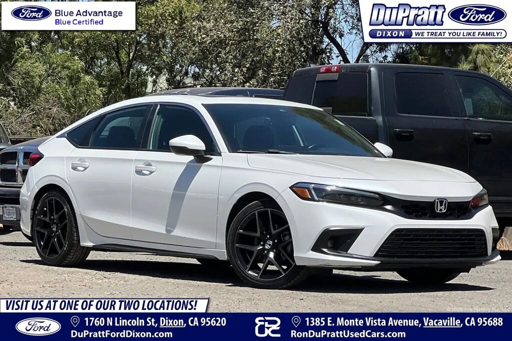 2024 Honda Civic Sport Touring — photo 1 of 11