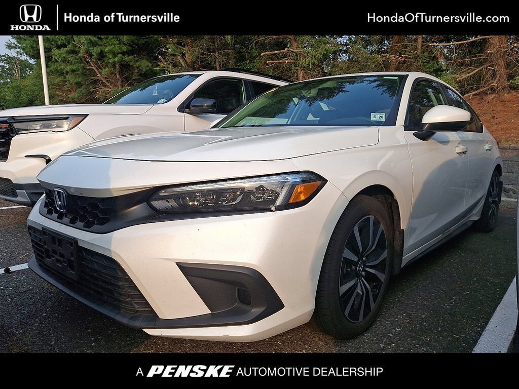 2023 Honda Civic Hatchback EX-L — photo 1 of 4