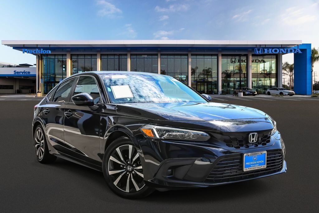 2024 Honda Civic Hatchback 1.5T EX-L — photo 1 of 6