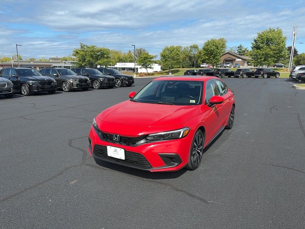 2022 Honda Civic Hatchback EX-L — photo 1 of 7