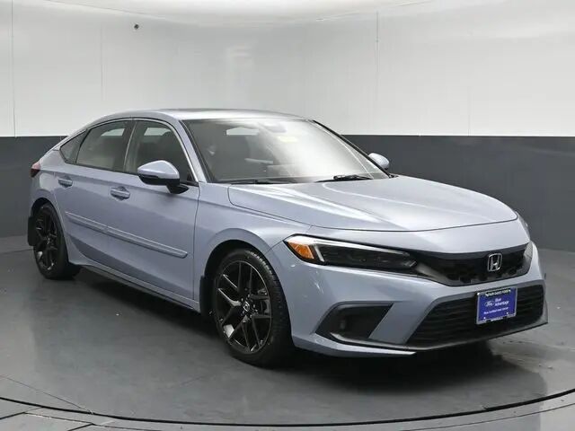 2023 Honda Civic Sport Touring — photo 1 of 13