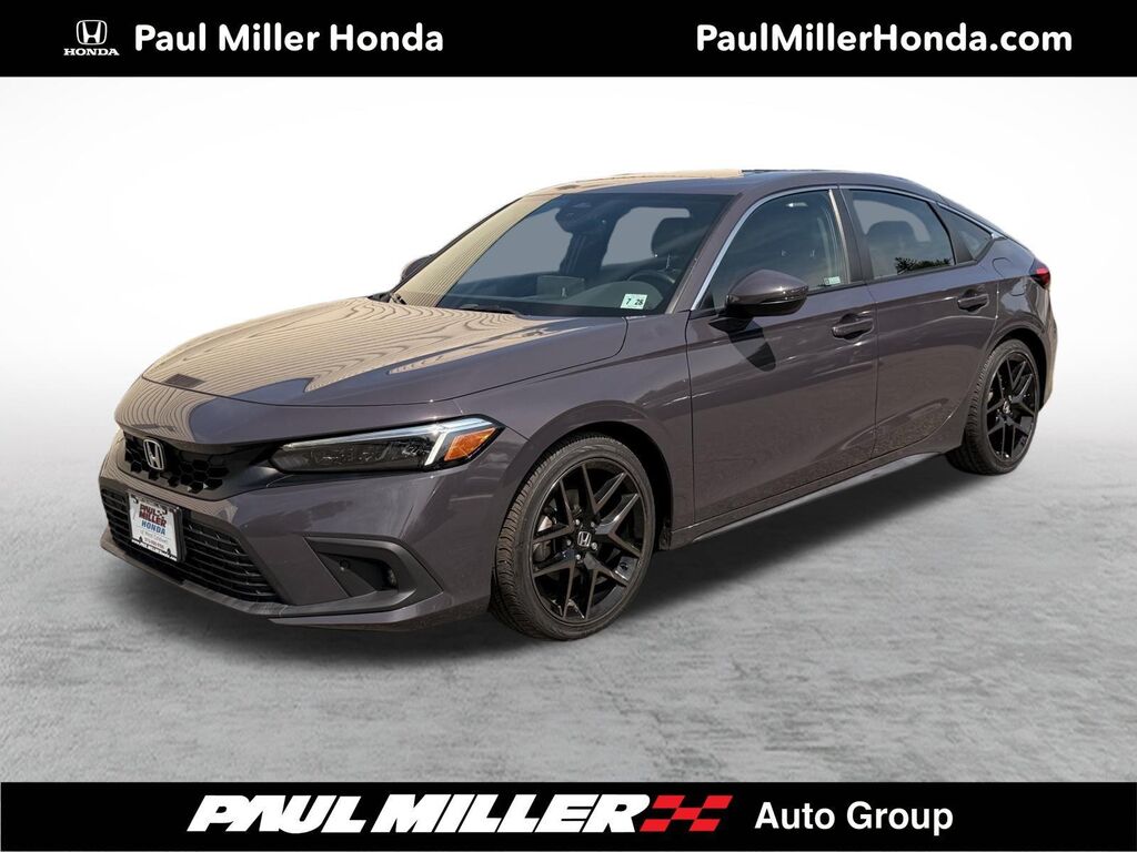 2023 Honda Civic Sport Touring — photo 1 of 13