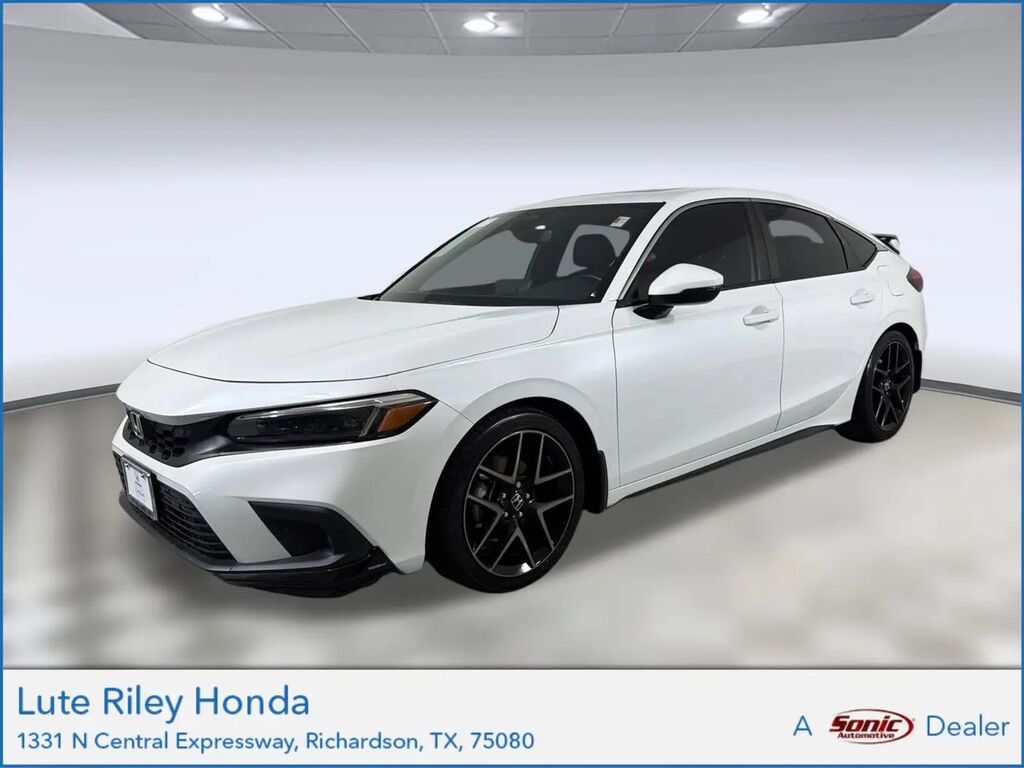 2024 Honda Civic Sport Touring — photo 1 of 13