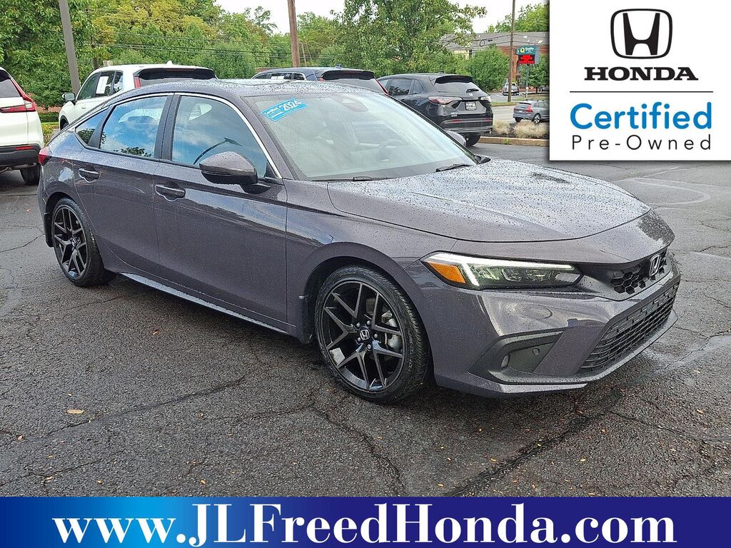 2024 Honda Civic Sport Touring — photo 1 of 13