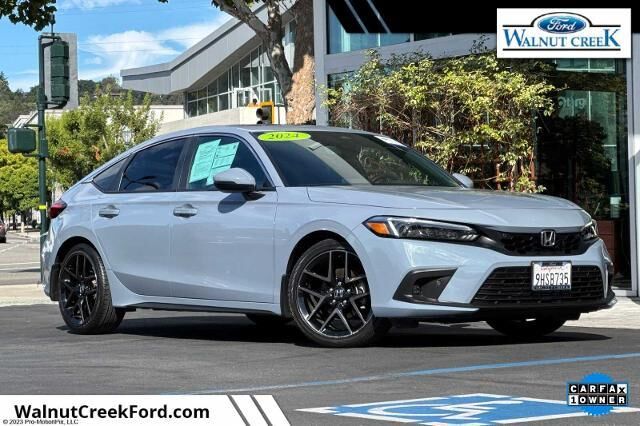 2024 Honda Civic Sport Touring — photo 1 of 13