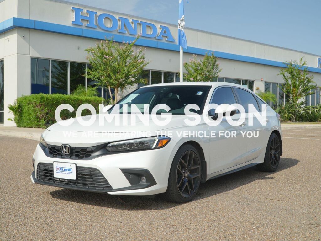 2024 Honda Civic Sport Touring — photo 1 of 8