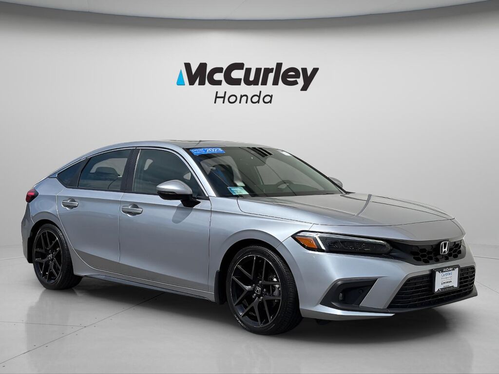 2023 Honda Civic Sport Touring — photo 1 of 1