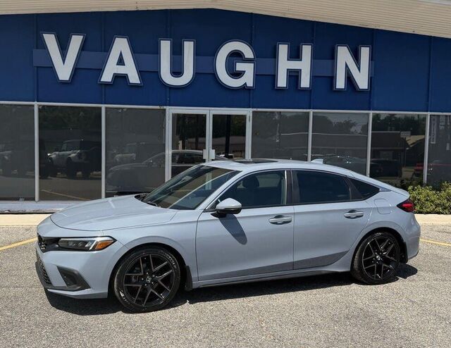 2024 Honda Civic Sport Touring — photo 1 of 1