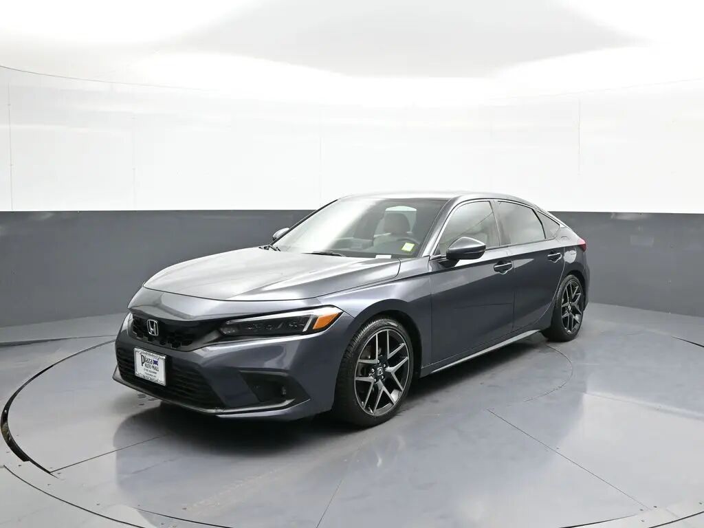 2023 Honda Civic Sport Touring — photo 1 of 12