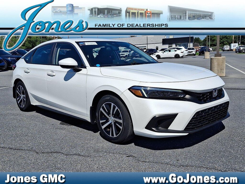 2024 Honda Civic LX — photo 1 of 13