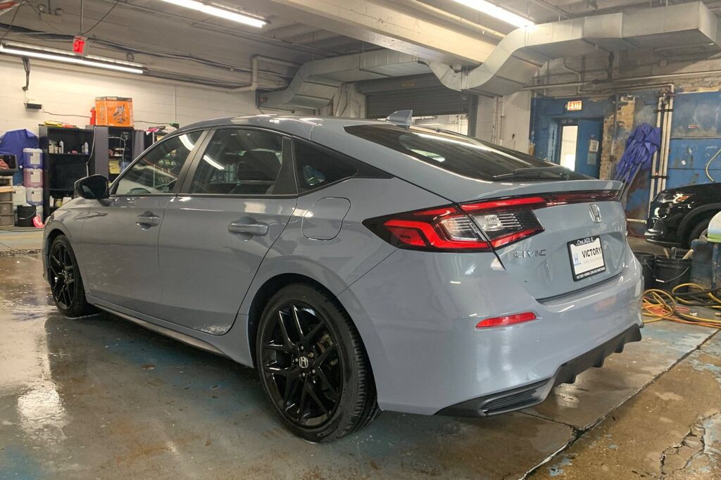 2024 Honda Civic Hatchback 2.0L SPORT — photo 1 of 5