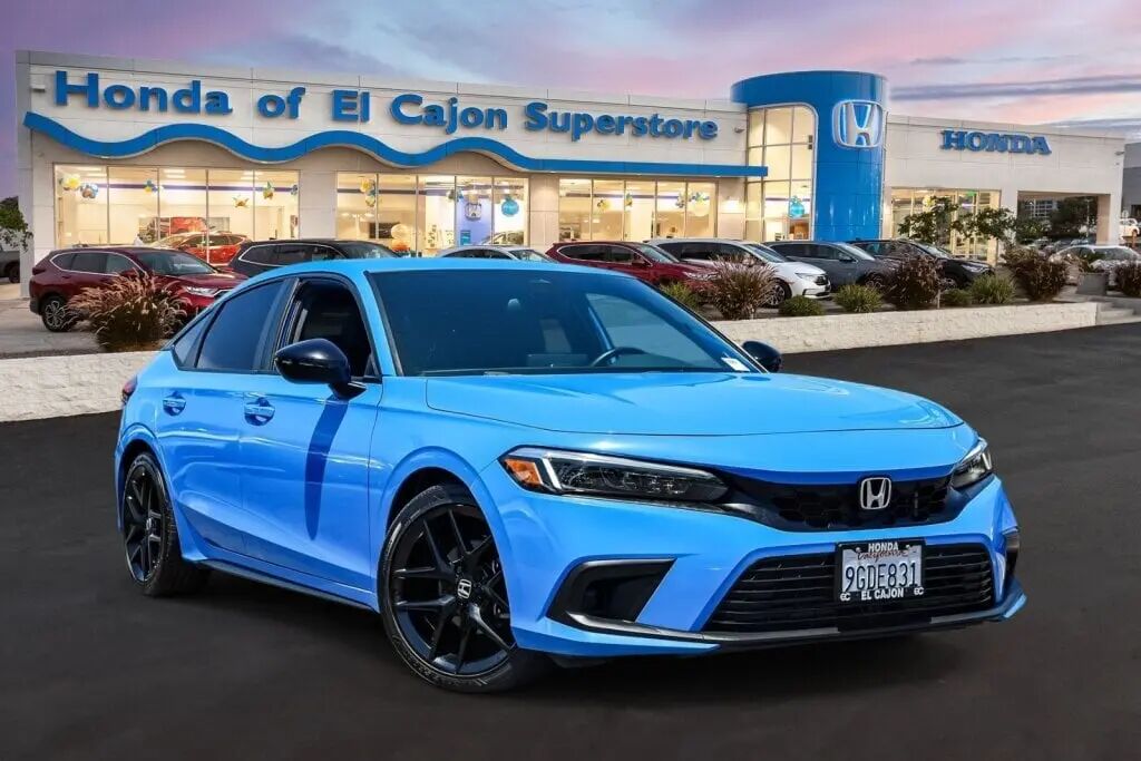 2023 Honda Civic Sport — photo 1 of 13