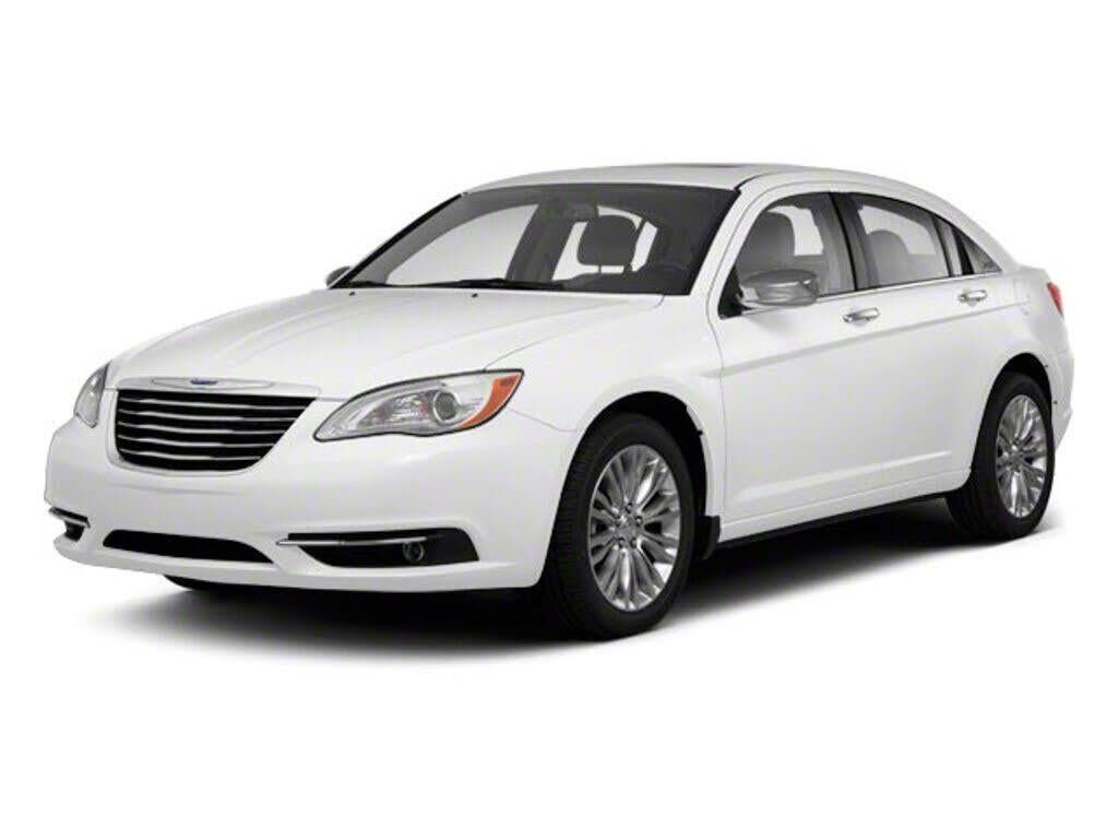 2013 Chrysler 200 Limited — photo 1 of 1