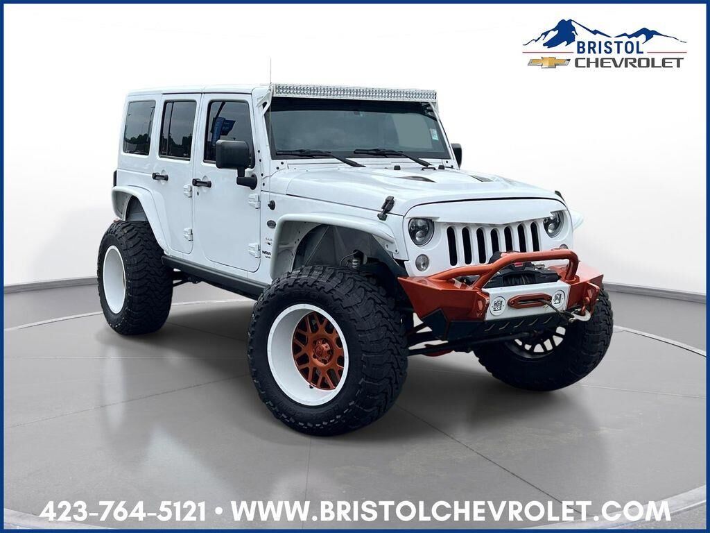 2016 Jeep Wrangler Unlimited Sahara — photo 1 of 12
