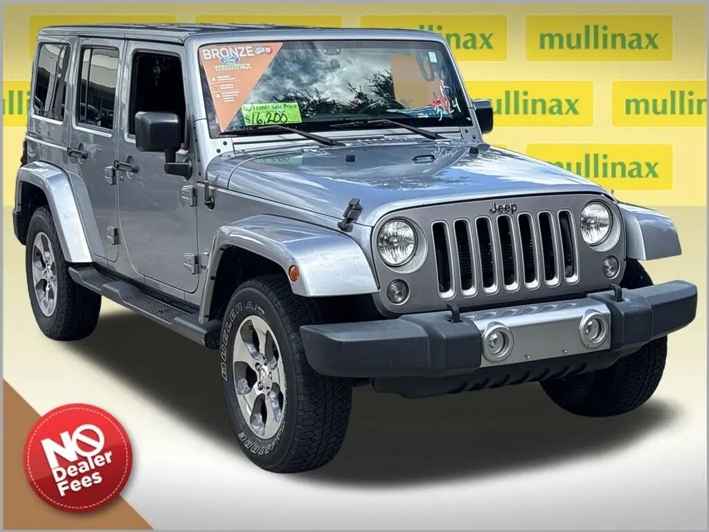 2016 Jeep Wrangler Unlimited Sahara — photo 1 of 10