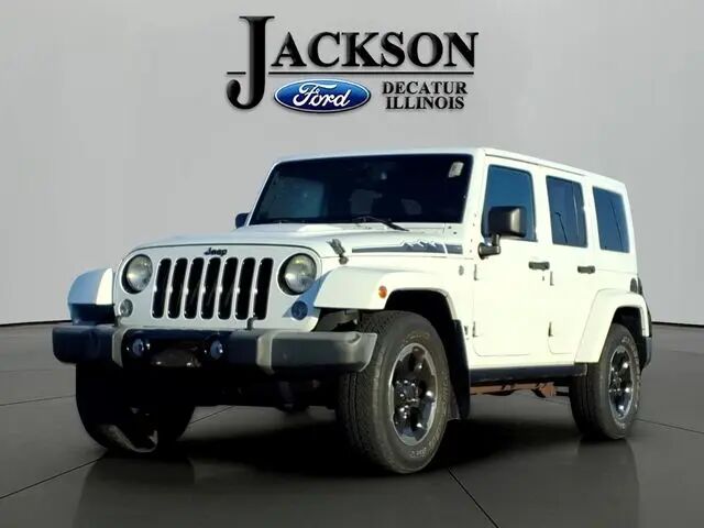 2014 Jeep Wrangler Unlimited Sahara — photo 1 of 13