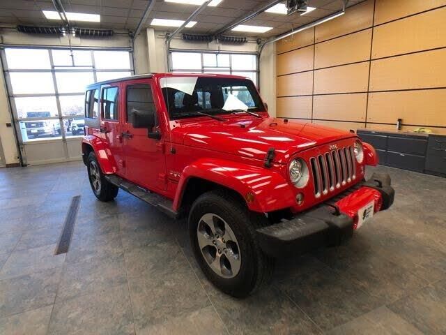 2017 Jeep Wrangler Unlimited Sahara — photo 1 of 1