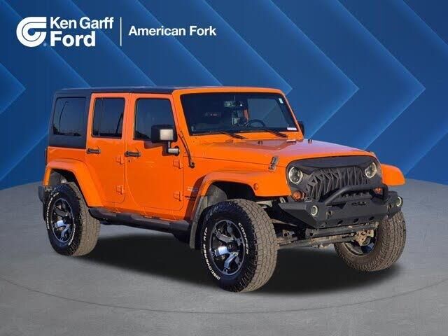2013 Jeep Wrangler Unlimited Sahara — photo 1 of 1