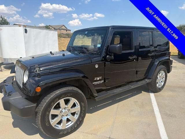 2016 Jeep Wrangler Unlimited Sahara — photo 1 of 1