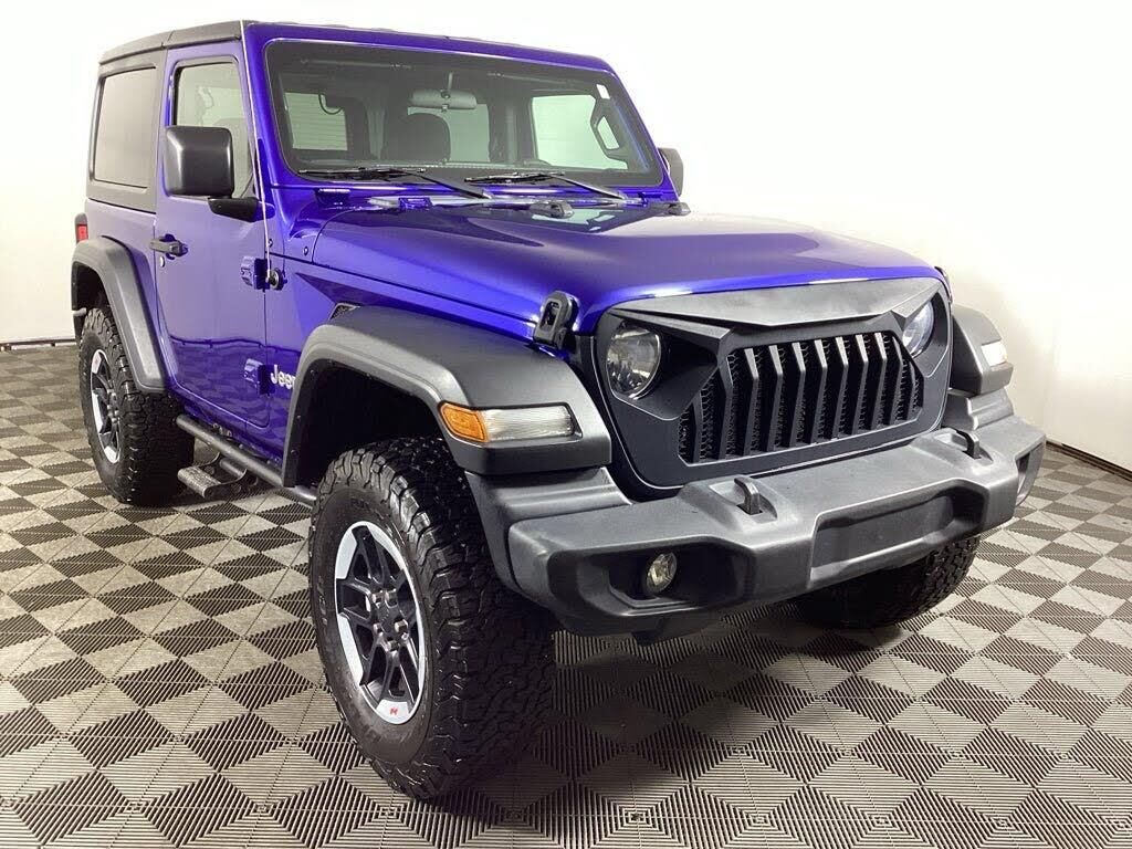 2019 Jeep Wrangler Sport — photo 1 of 2
