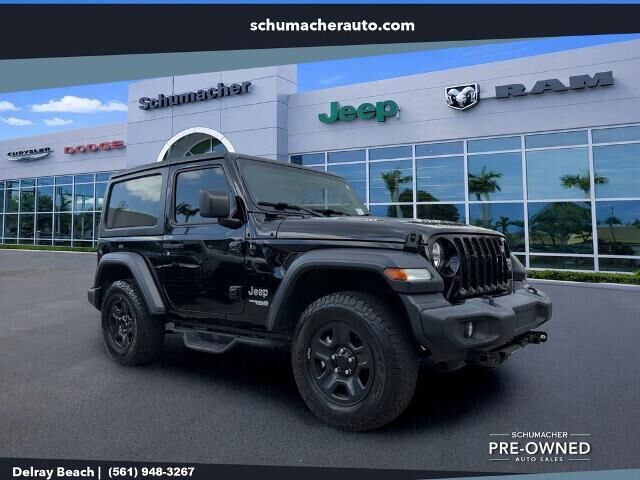 2020 Jeep Wrangler Sport — photo 1 of 14