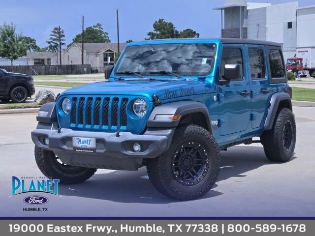 2020 Jeep Wrangler Unlimited Sport — photo 1 of 13