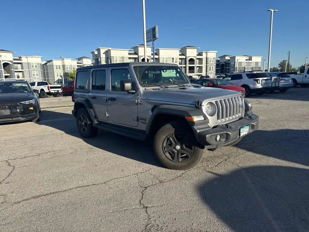 2018 Jeep Wrangler Unlimited Sport — photo 1 of 13
