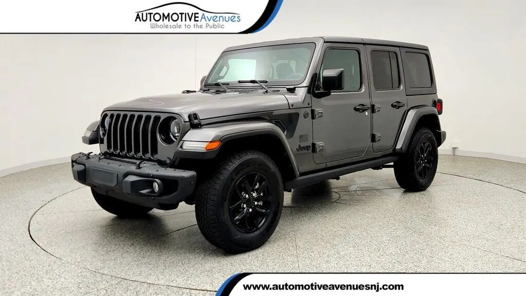 2023 Jeep Wrangler Sport — photo 1 of 13