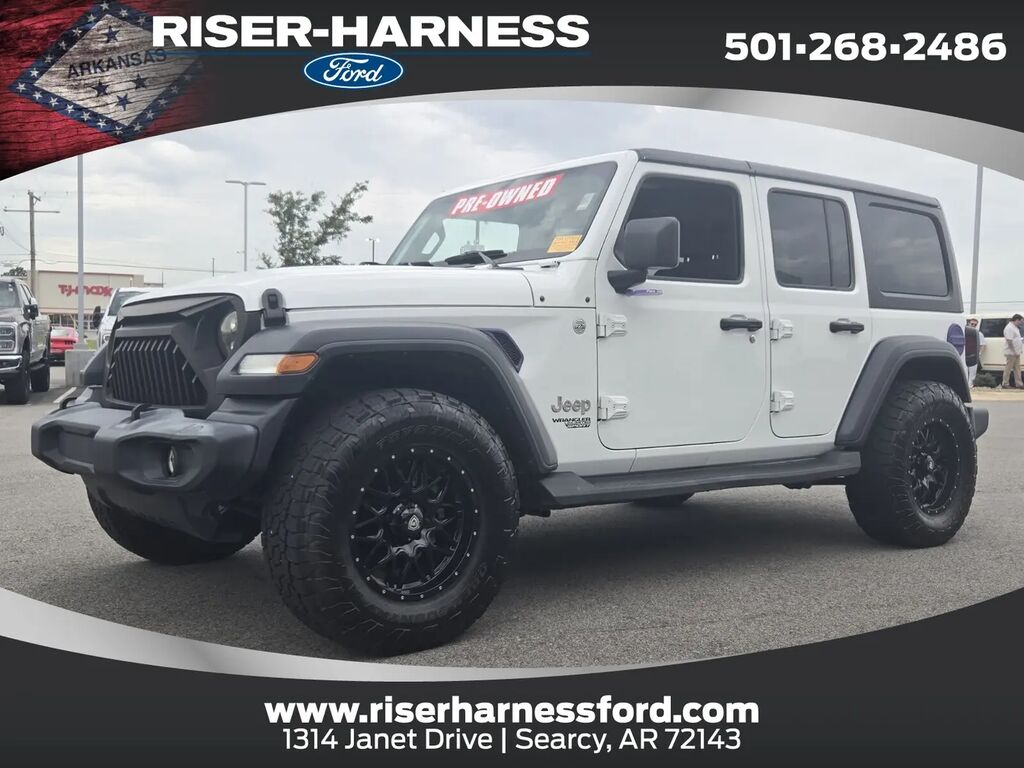 2020 Jeep Wrangler Unlimited Sport — photo 1 of 13