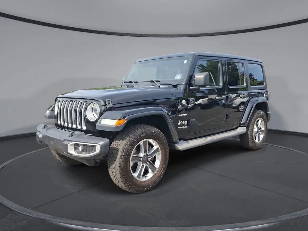 2018 Jeep Wrangler Unlimited Sahara — photo 1 of 13