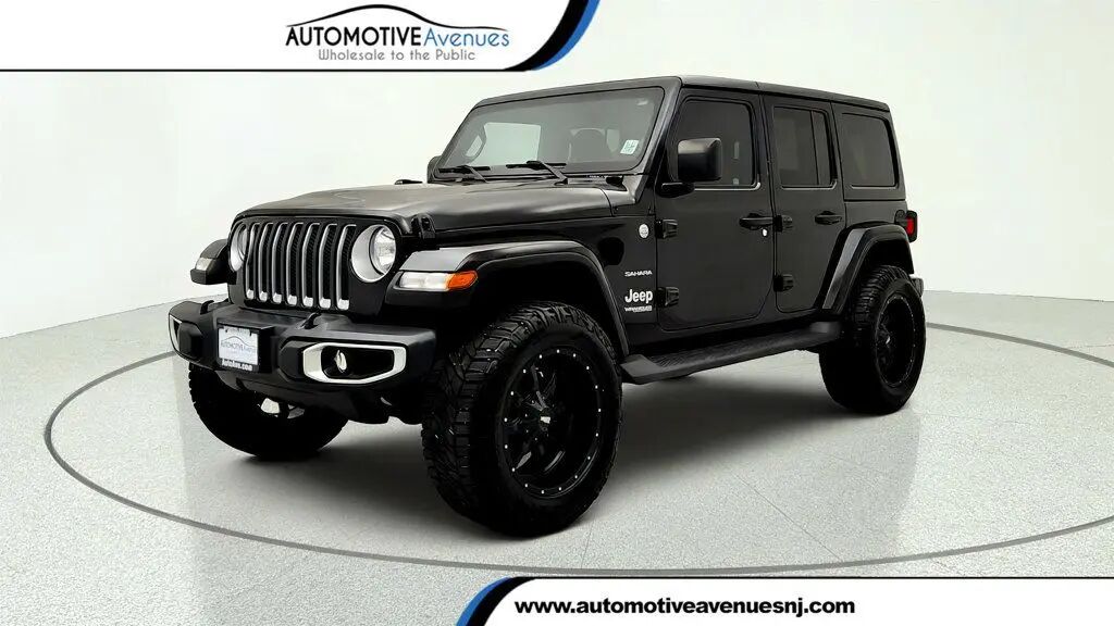 2022 Jeep Wrangler Unlimited Sahara — photo 1 of 13