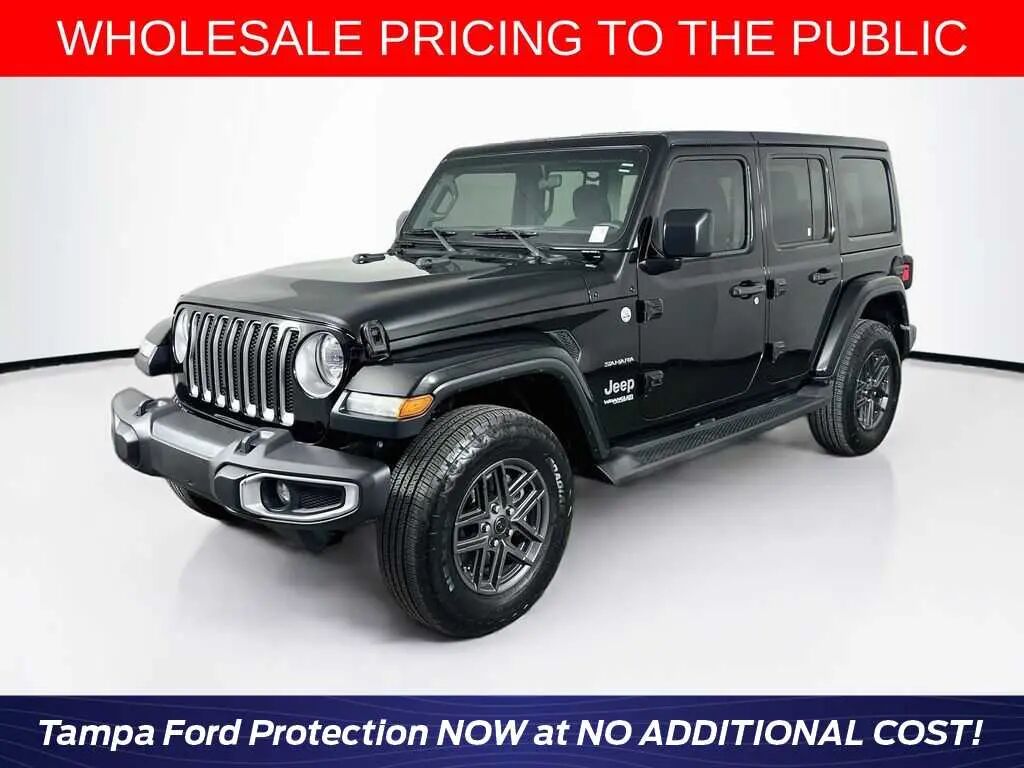 2018 Jeep Wrangler Unlimited Sahara — photo 1 of 13