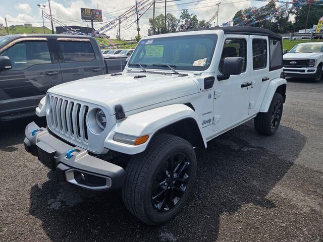 2023 Jeep Wrangler Sahara 4xe — photo 1 of 13