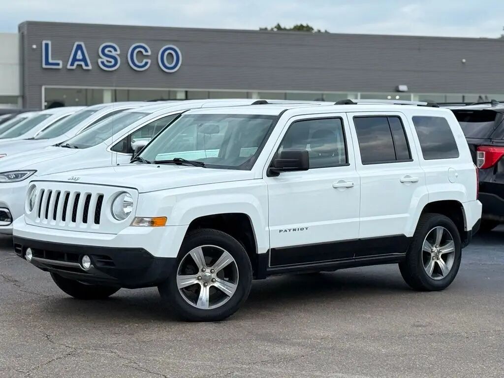 2017 Jeep Patriot Latitude — photo 1 of 13