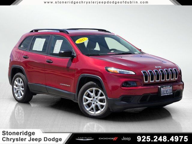 2017 Jeep Cherokee Sport — photo 1 of 13