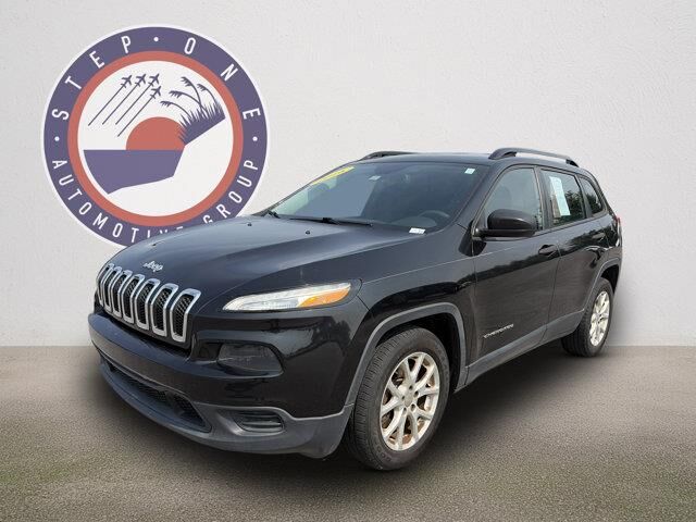 2016 Jeep Cherokee Sport — photo 1 of 1