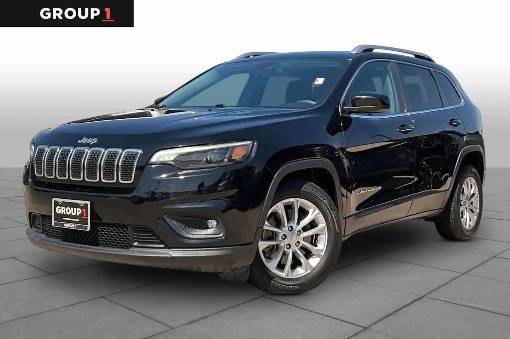 2019 Jeep Cherokee Latitude — photo 1 of 13