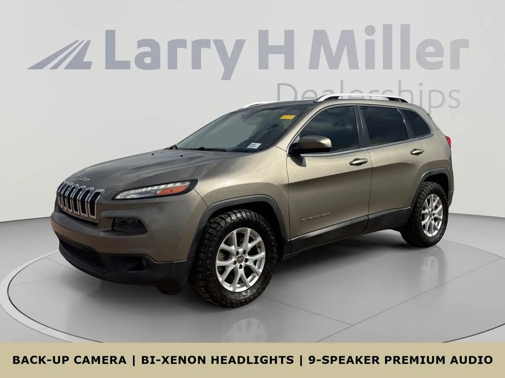2017 Jeep Cherokee Latitude — photo 1 of 13