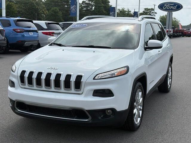 2017 Jeep Cherokee Limited — photo 1 of 13