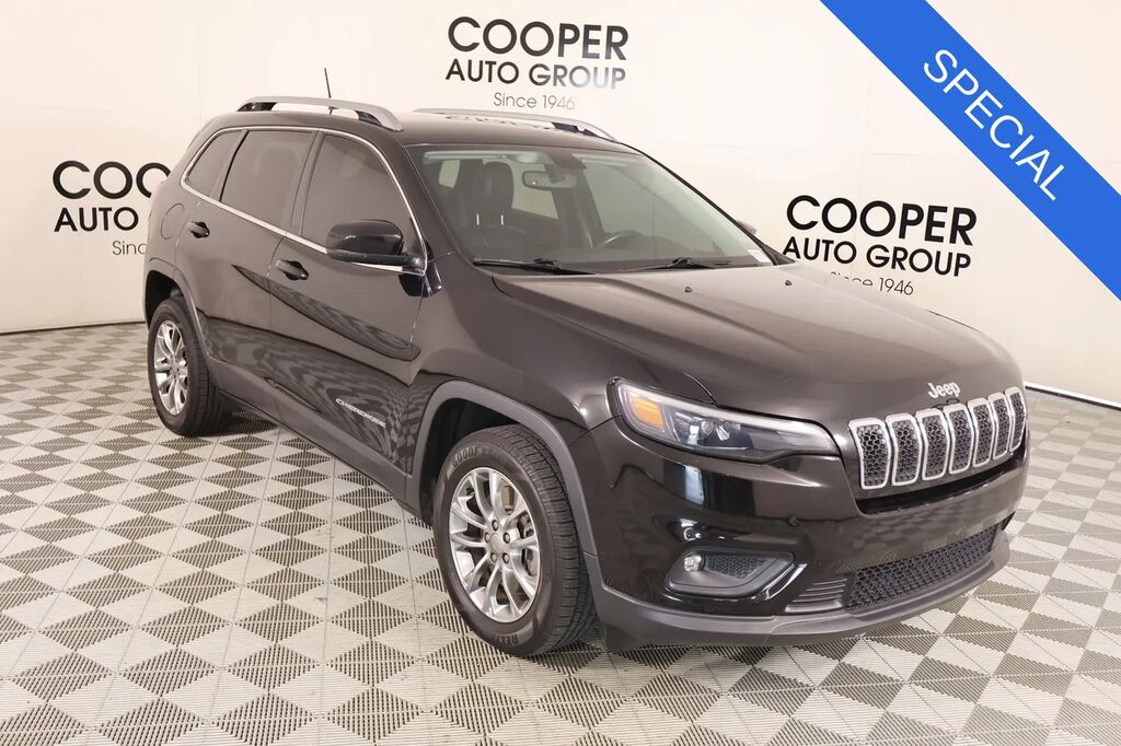 2019 Jeep Cherokee Latitude Plus — photo 1 of 13