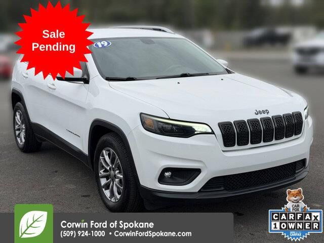 2019 Jeep Cherokee Latitude Plus — photo 1 of 13