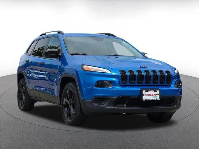 2017 Jeep Cherokee Sport