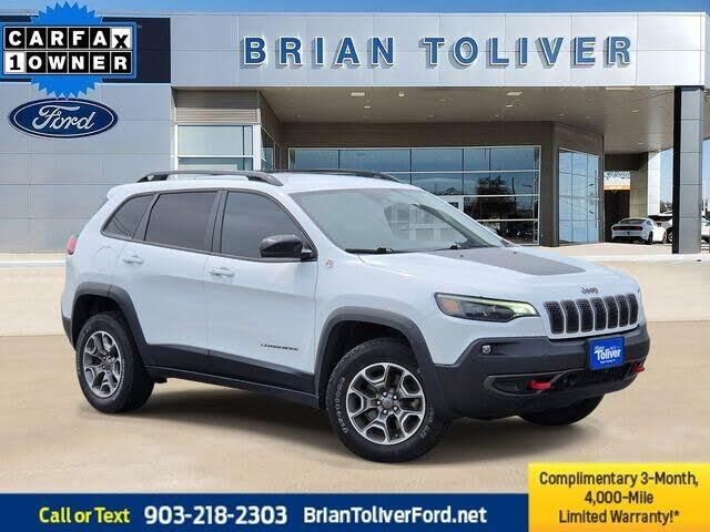 2022 Jeep Cherokee Trailhawk — photo 1 of 1