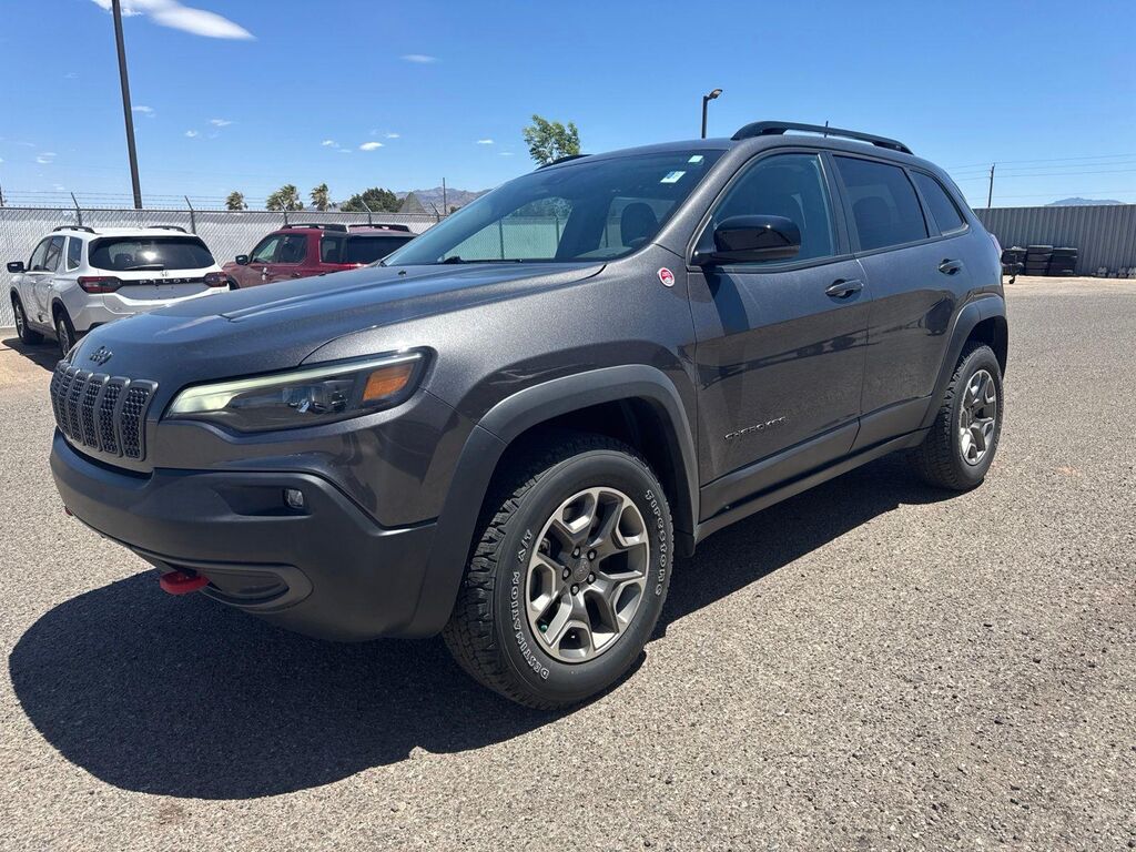 2022 Jeep Cherokee Trailhawk — photo 1 of 13