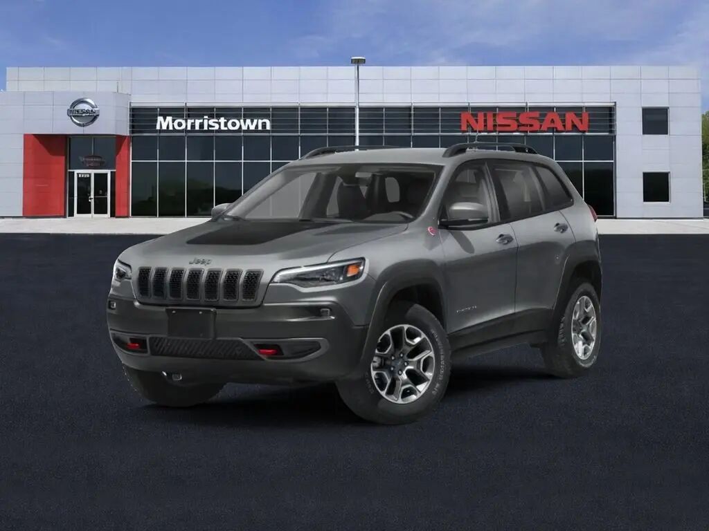 2020 Jeep Cherokee Trailhawk — photo 1 of 13