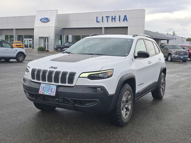 2022 Jeep Cherokee Trailhawk — photo 1 of 13