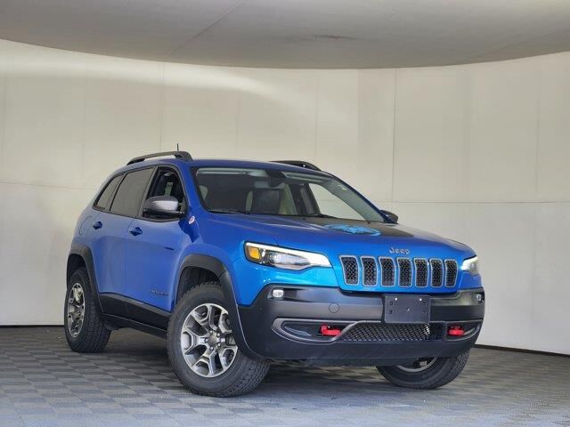 2020 Jeep Cherokee Trailhawk — photo 1 of 13