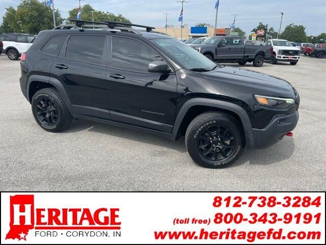 2021 Jeep Cherokee Trailhawk — photo 1 of 13
