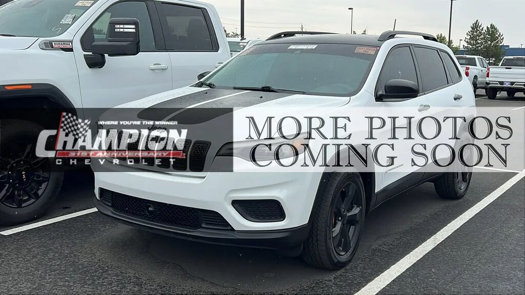 2021 Jeep Cherokee Freedom — photo 1 of 3