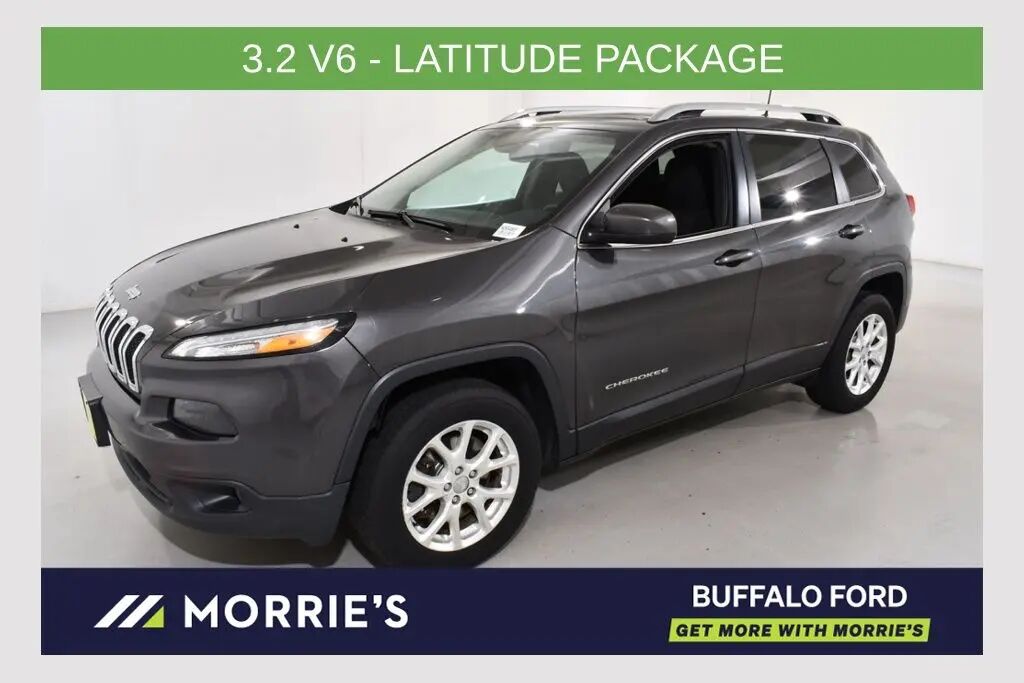 2017 Jeep Cherokee Latitude — photo 1 of 13
